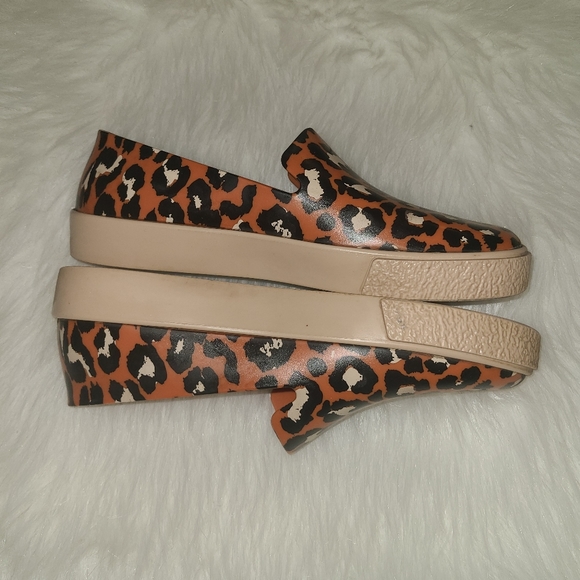 Mel by Melissa Ground III Slip On Shoes | Size 8 - Picture 10 of 12